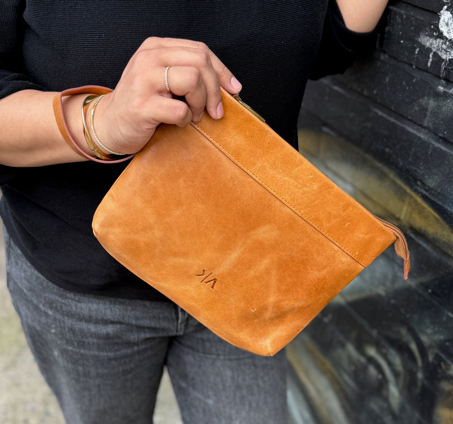 Hand Pouch - Tan