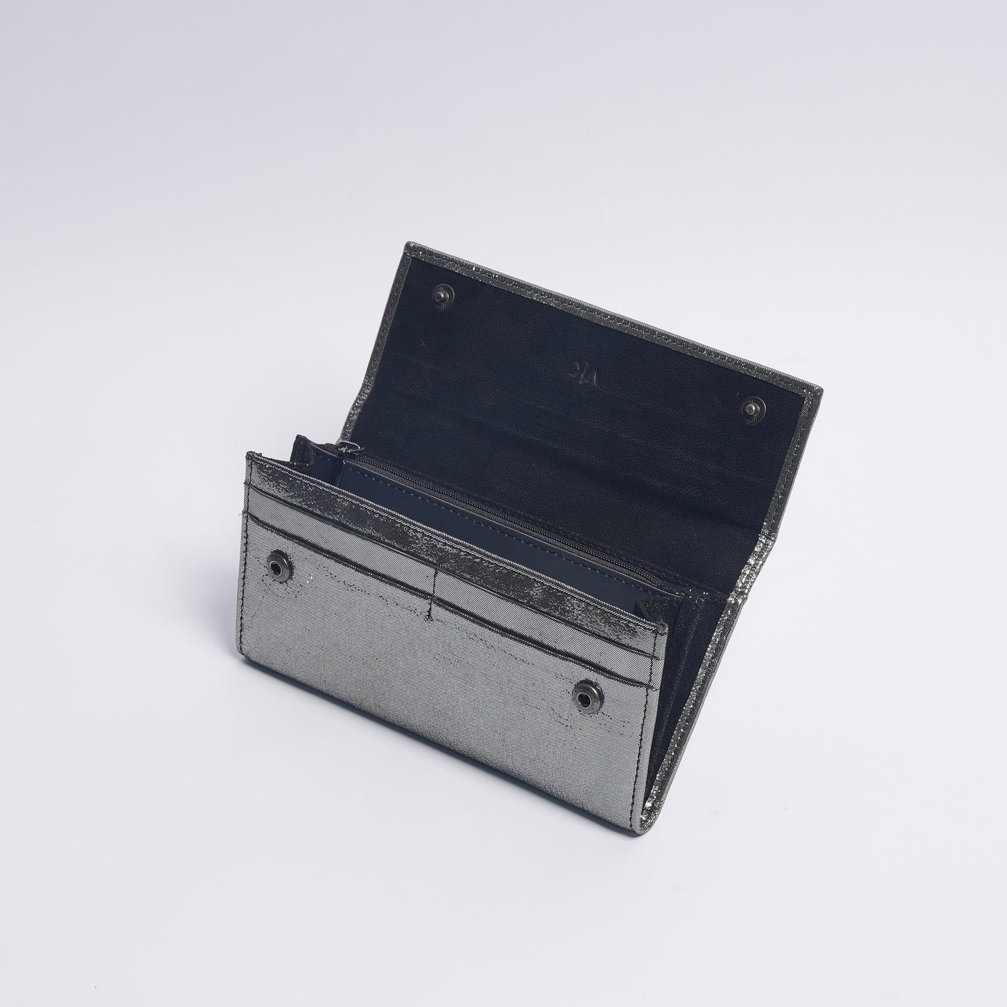 Luxe Leather Wallet Shimmering Silver
