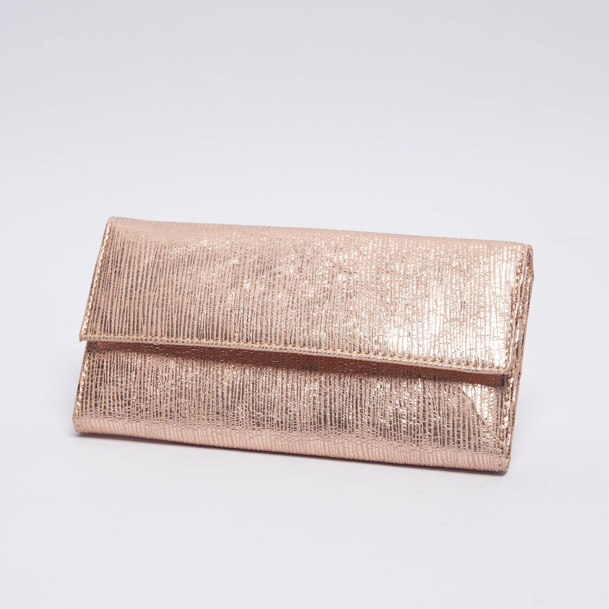 Luxe Leather Wallet Shimmering Peach