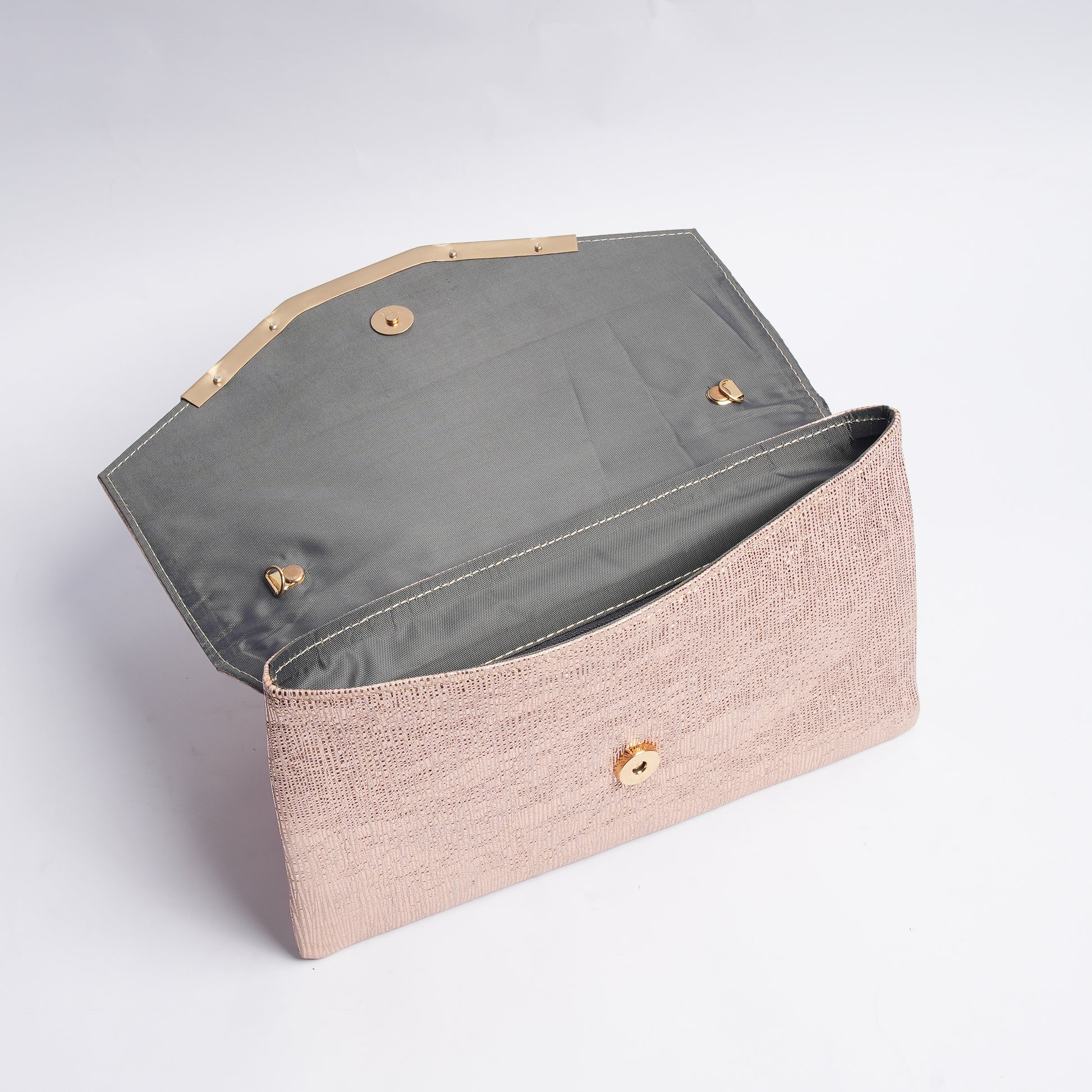 Luxe Leather Clutch Shimmering Peach